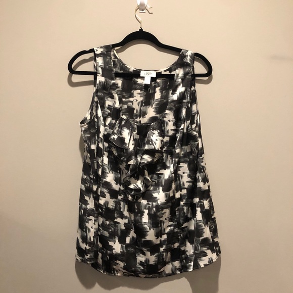 LOFT Tops - Elegant Ann Taylor Loft XL blouse sleeveless bw